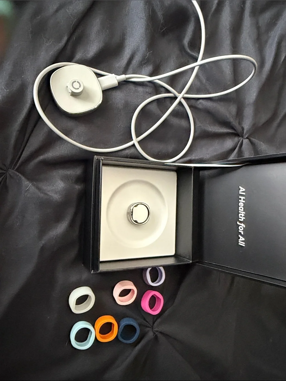 Ringconn Silver Smart Ring with Assorted Color Bands and Charger. Size 8
